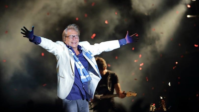 Nino D’Angelo riparte il tour per i 60 anni
