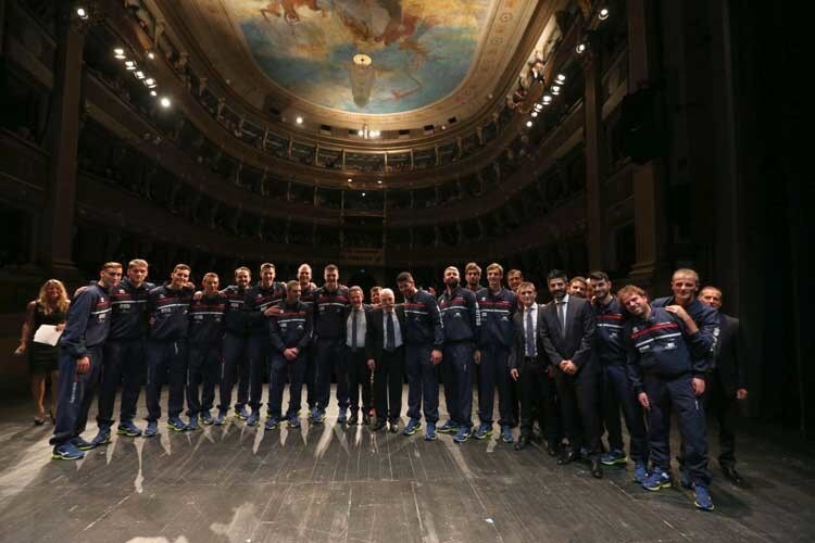 Trento si presenta. Sold out al Teatro Sociale per Giannelli e c.