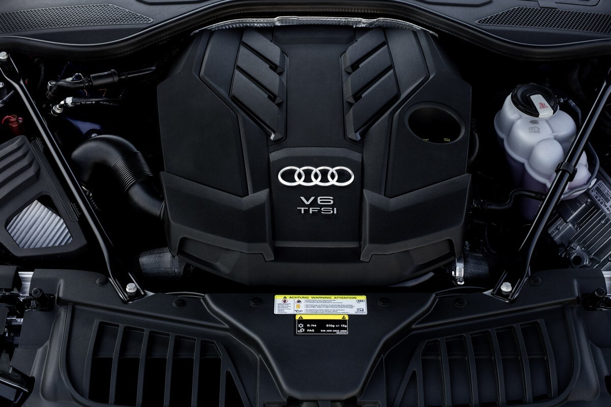Audi A8: foto e prezzi della quarta generazione