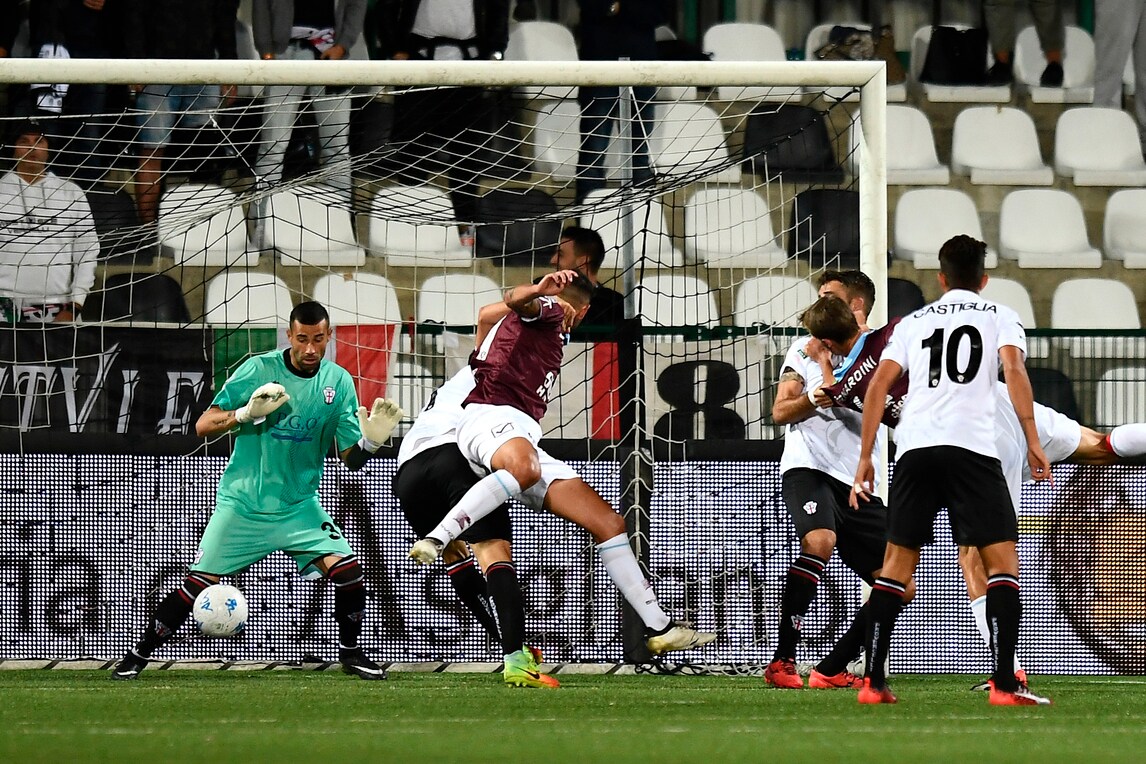 La Serie B in diretta, formazioni ufficiali e tempo reale alle 15. Dove vederla in tv