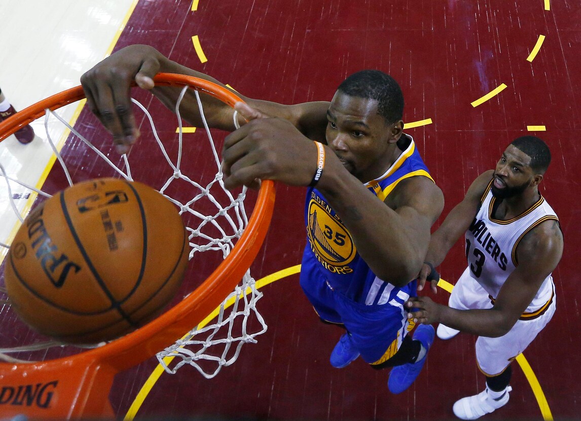 Nba, miglior giocatore: è sfida Westbrook-Durant