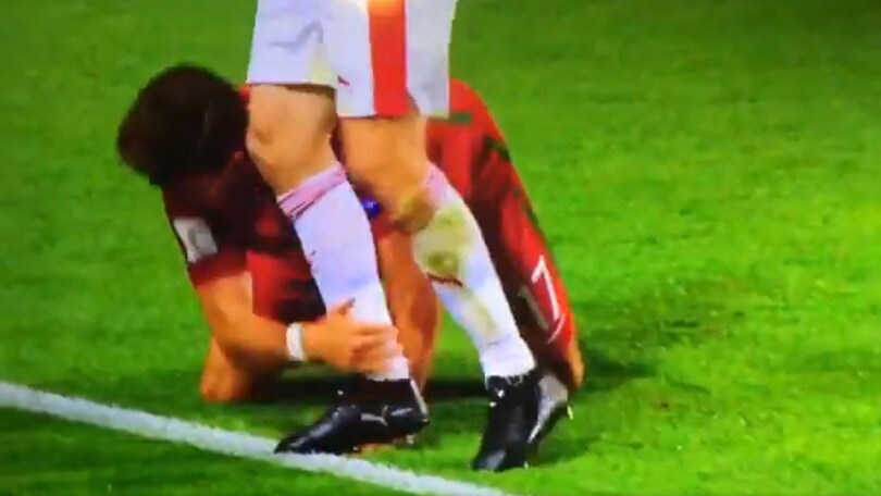 È già Milan-Juventus: che scintille tra Lichtsteiner e André Silva