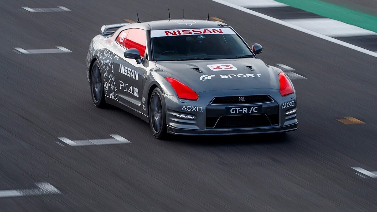Nissan GT-R/C la supercar che si guida col telecomando