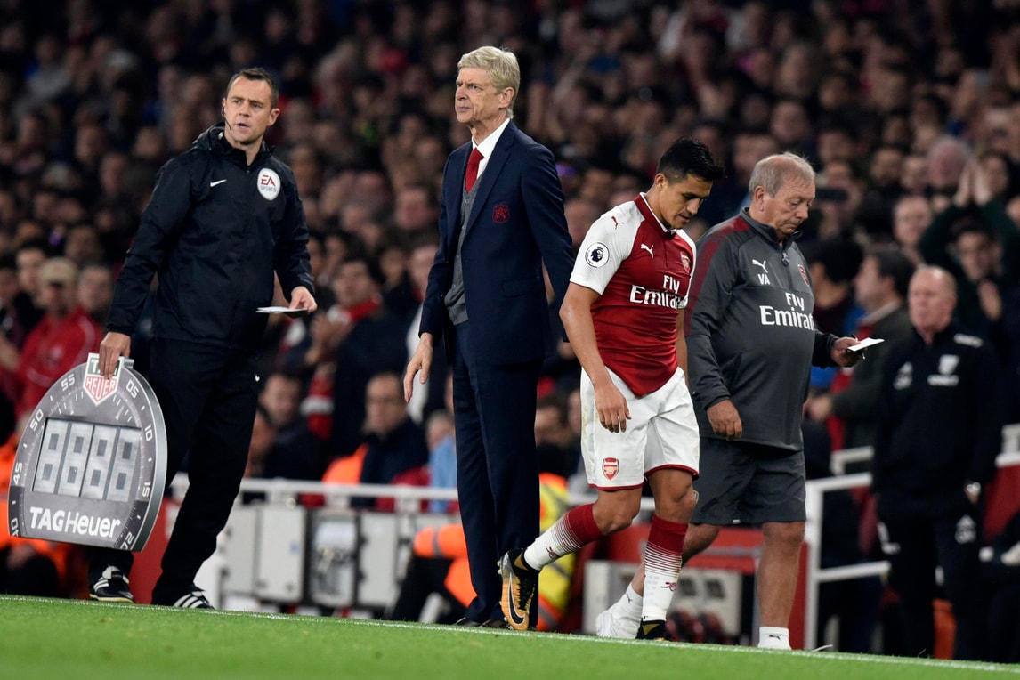 Wenger: «Sanchez e Ozil potrebbero lasciare l'Arsenal a gennaio»