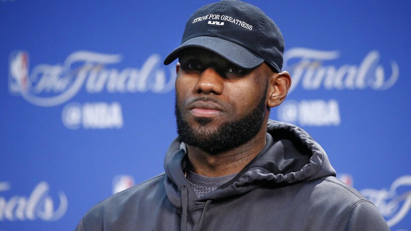 NBA, James di nuovo ko: salta il match d'esordio contro i Celtics?