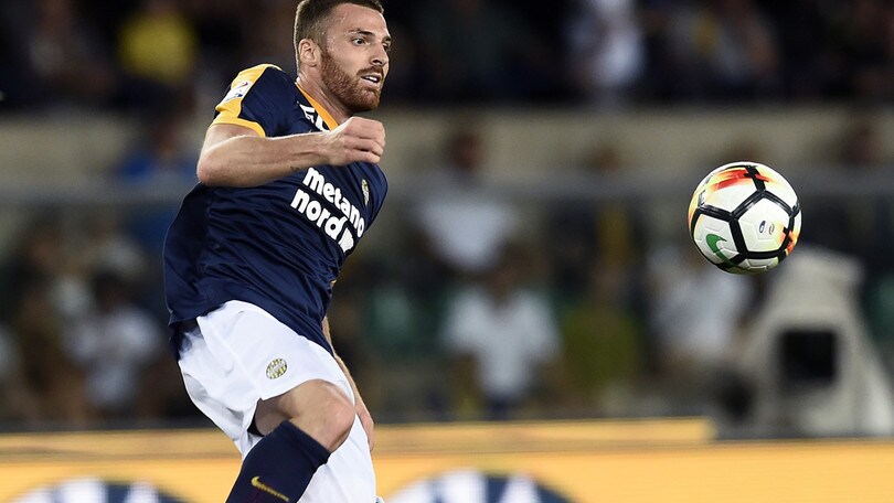 Serie A Verona, versamento alla caviglia per Heurtaux