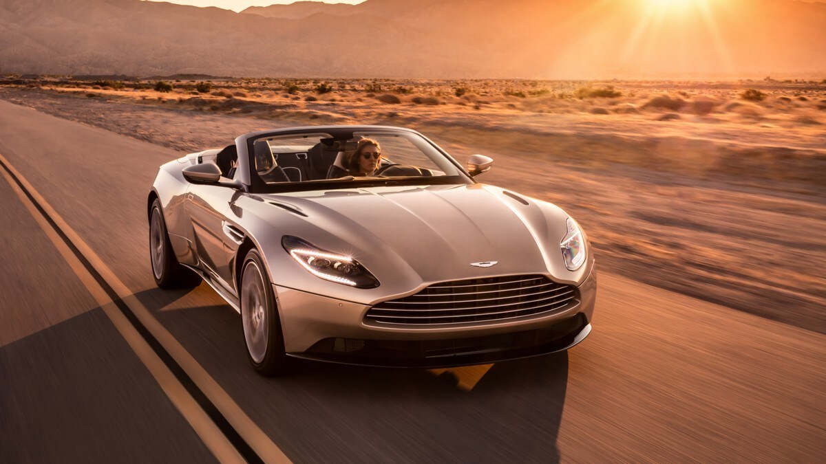 Aston Martin DB11 Volante, classe a cielo aperto