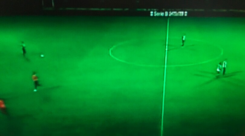 Cremonese-Brescia, durante l'intervallo salta l'illuminazione allo Zini di Cremona