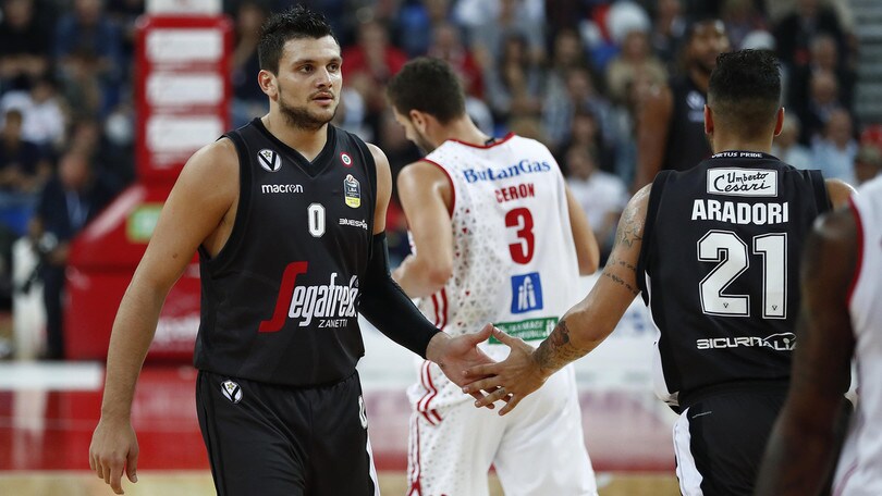 Basket Serie A, quarta giornata: Virtus-Sassari e Brescia-Varese il clou