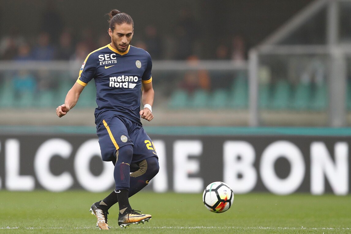 Serie A Verona, risentimento al flessore destro per Caceres