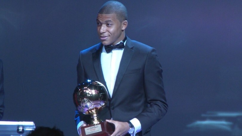 Golden Boy 2017, la premiazione di Kylian Mbappè