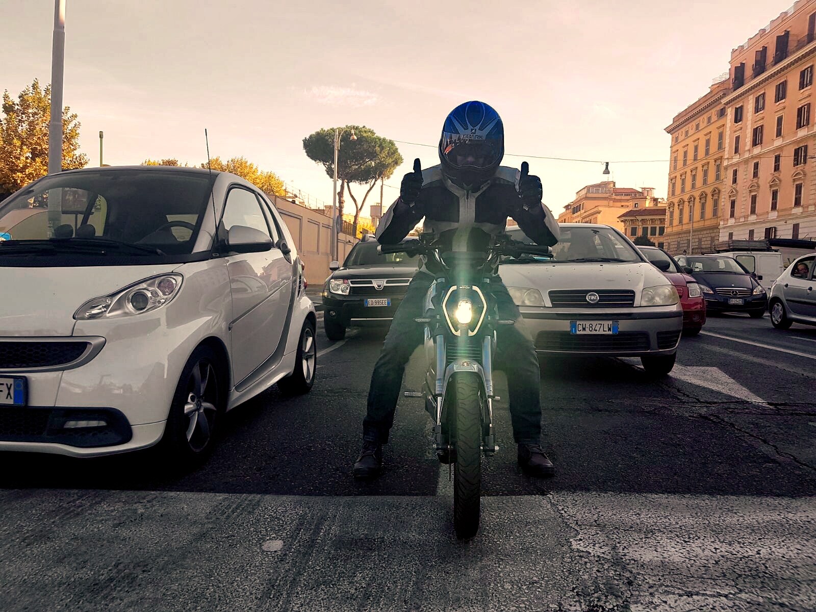 Nuovo etropolis Super Soco TS: anteprima EICMA