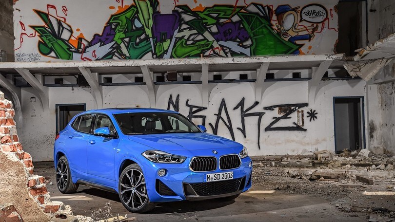 BMW X2, immagini