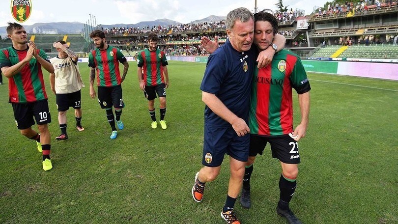 Serie B, Ternana-Carpi 0-0: palo per Montalto
