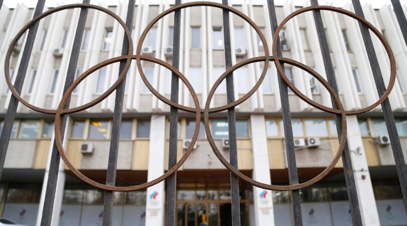 Olimpiadi Sochi 2014, Legkov e Belov squalificati per doping