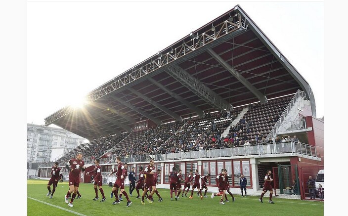 Torino, che entusiasmo. In 1500 al Fila per l'allenamento