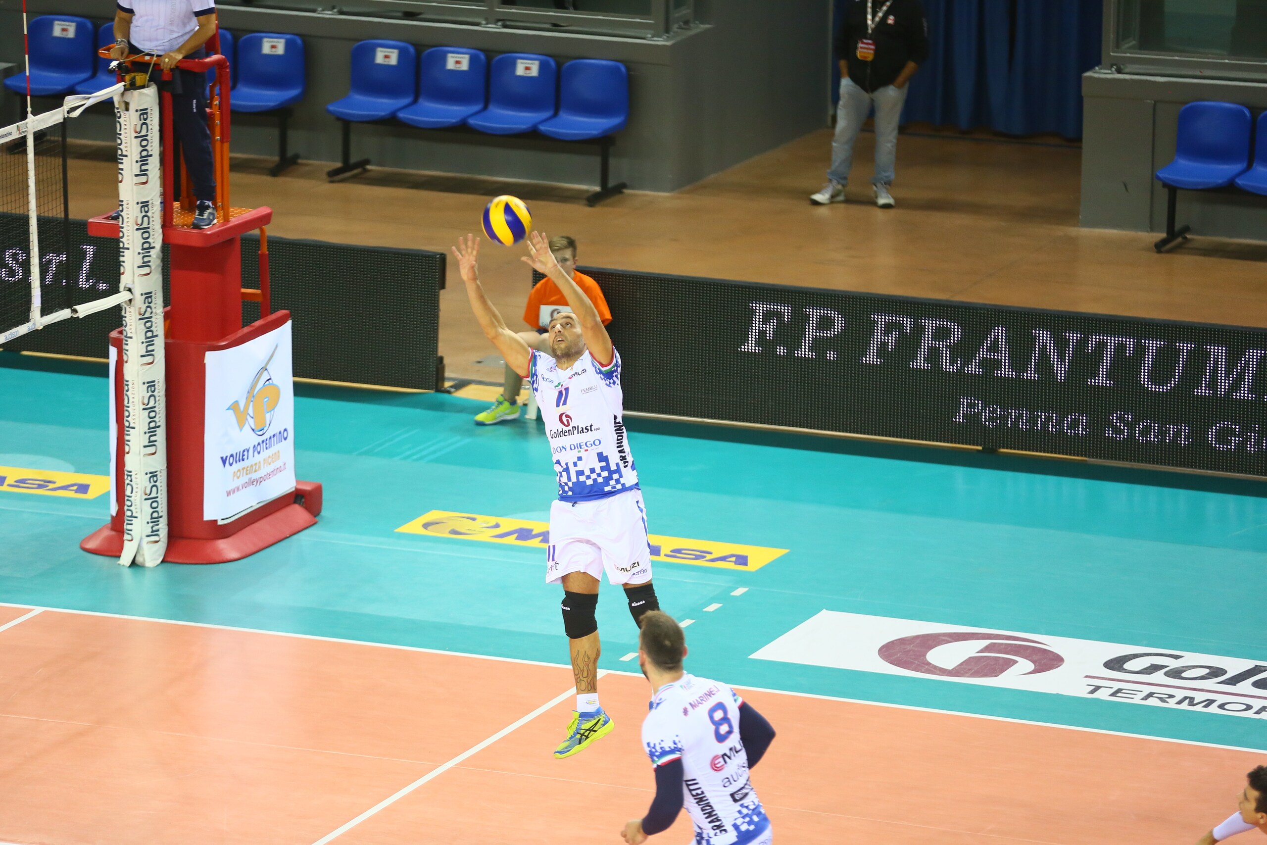 Volley: A2 Maschile, Girone Bianco: Potenza Picena e Castellana Grotte vincono in casa