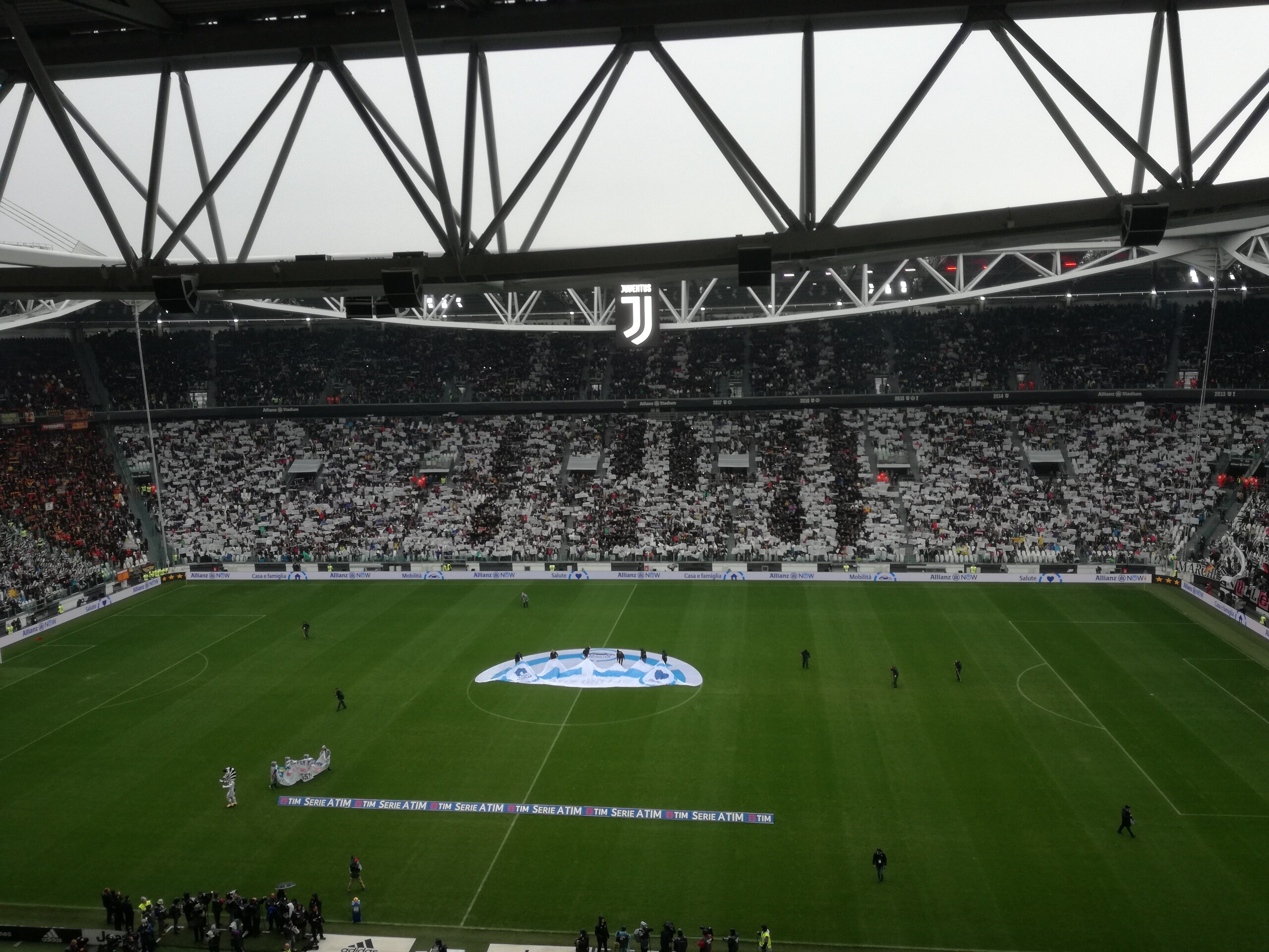 Juventus, la coreografia per i 120 anni