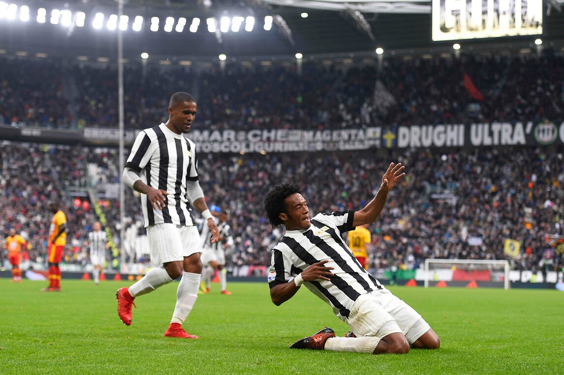 Juventus, cha fatica con il Benevento! Ma Higuain e Cuadrado avvicinano il Napoli