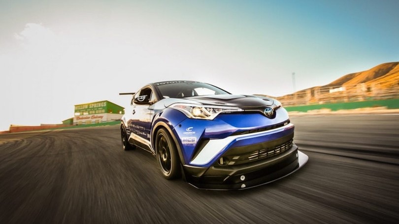Toyota C-HR R-Tuned, estremo e compatto