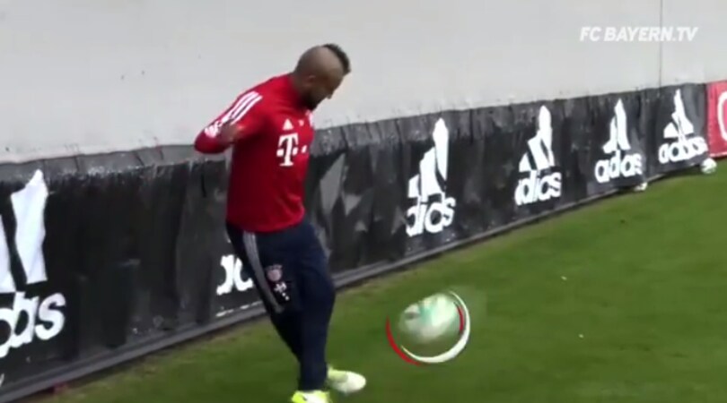 Bayern Monaco: che gol di Vidal in allenamento!
