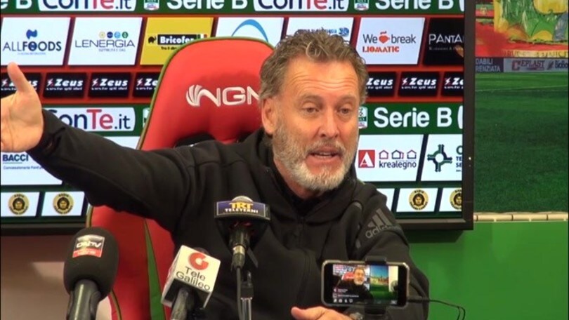 Pochesci show: "Troppi oriundi in campo e l'Italia va fuori dal mondiale"
