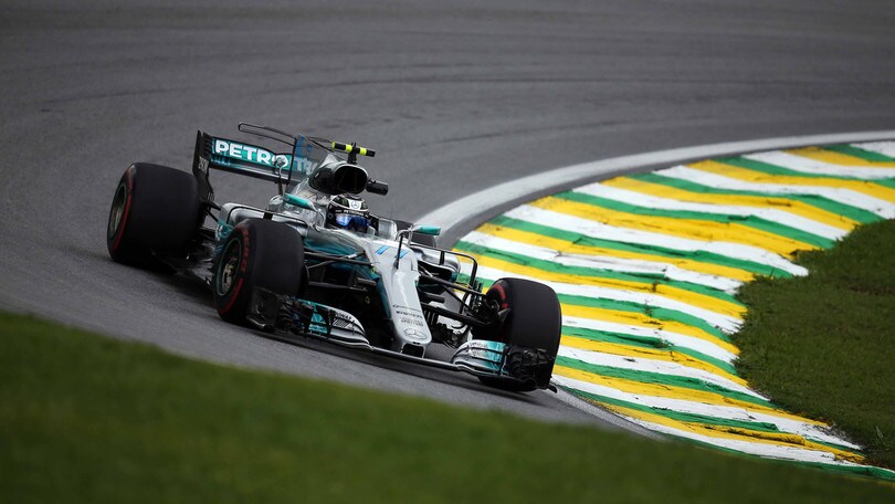 F1, Gp Brasile: pole per Bottas, Vettel in prima fila
