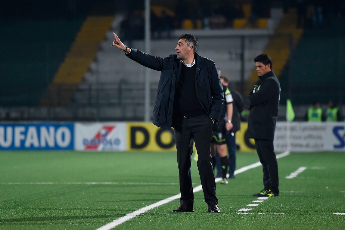 Serie B, Avellino-Entella 0-0: Aglietti parte con un pari