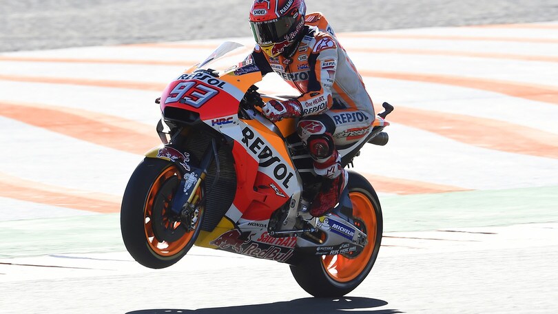 MotoGp, Valencia: Marquez più veloce nel warm up, Dovizioso quarto