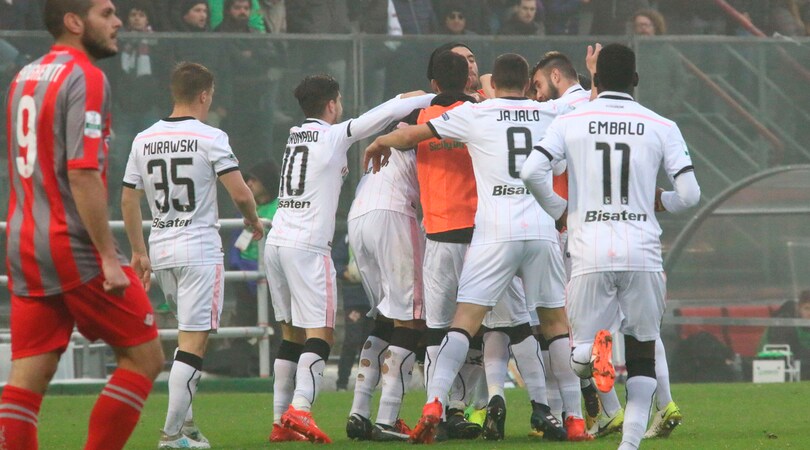 Serie B: Palermo in testa, Foggia e Parma show. Pari Novara