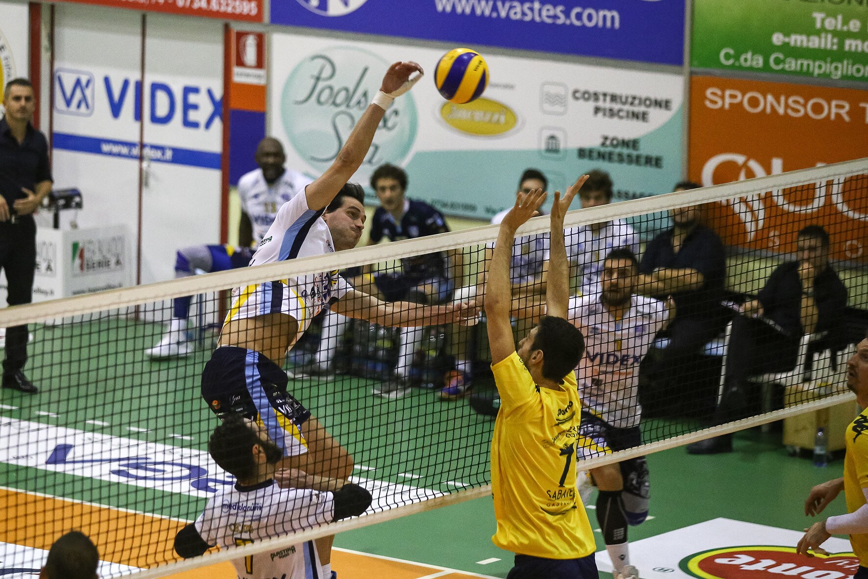 Volley: A2 Maschile, Girone Bianco: Grottazzolina resta in scia di Roma