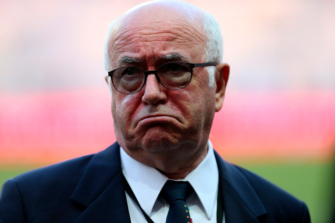 Italia, Tavecchio: «Profondamente delusi, domani riunione a Roma»