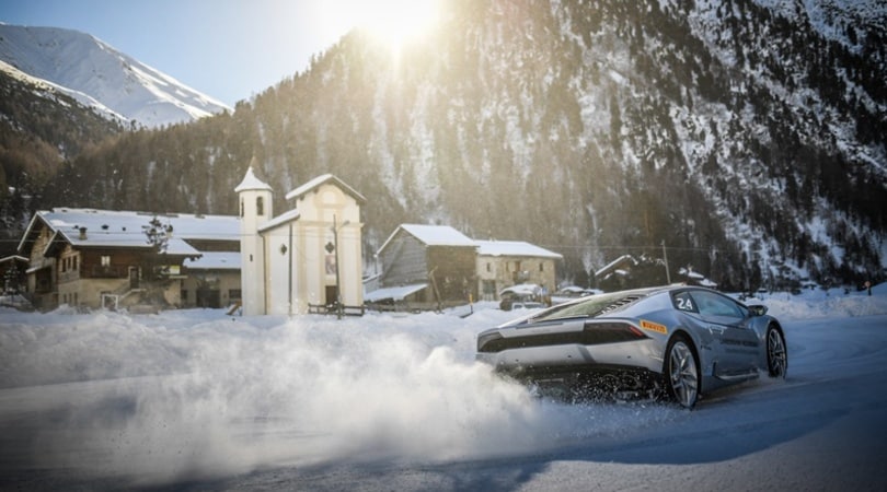 Il 15 novembre scatta l'obbligo delle gomme invernali: ecco cosa c'è da sapere