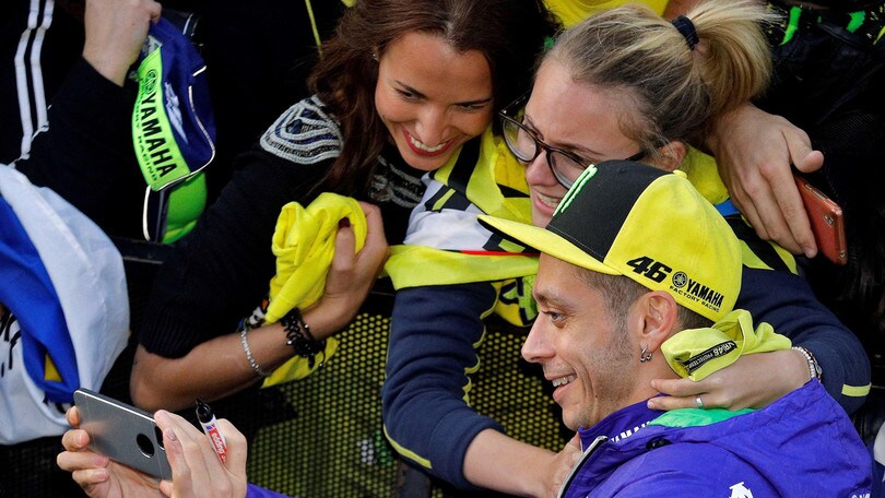 MotoGp, Rossi: «Penso a Le Mans. Magari in team con Alonso»