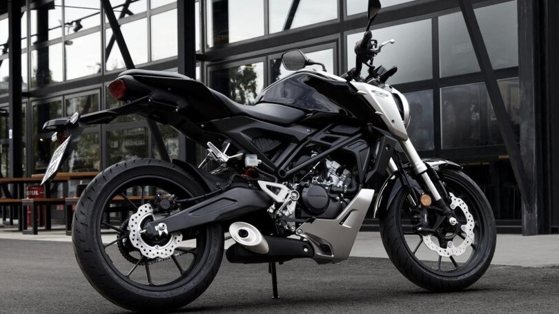 Honda CB300R e CB125R, entry level di carattere