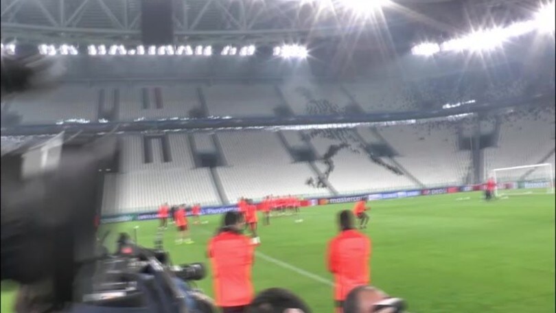 Allo "Stadium" entrano Messi e Suarez