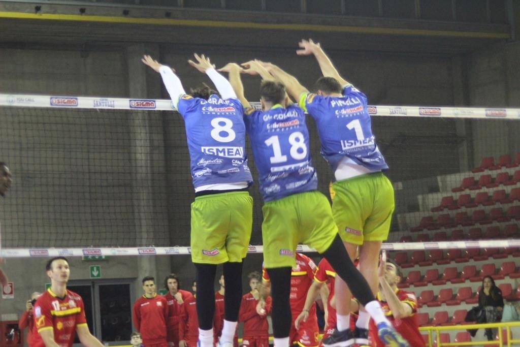 Volley: A2 Maschile, Girone Bianco: vincono Aversa e Potenza Picena