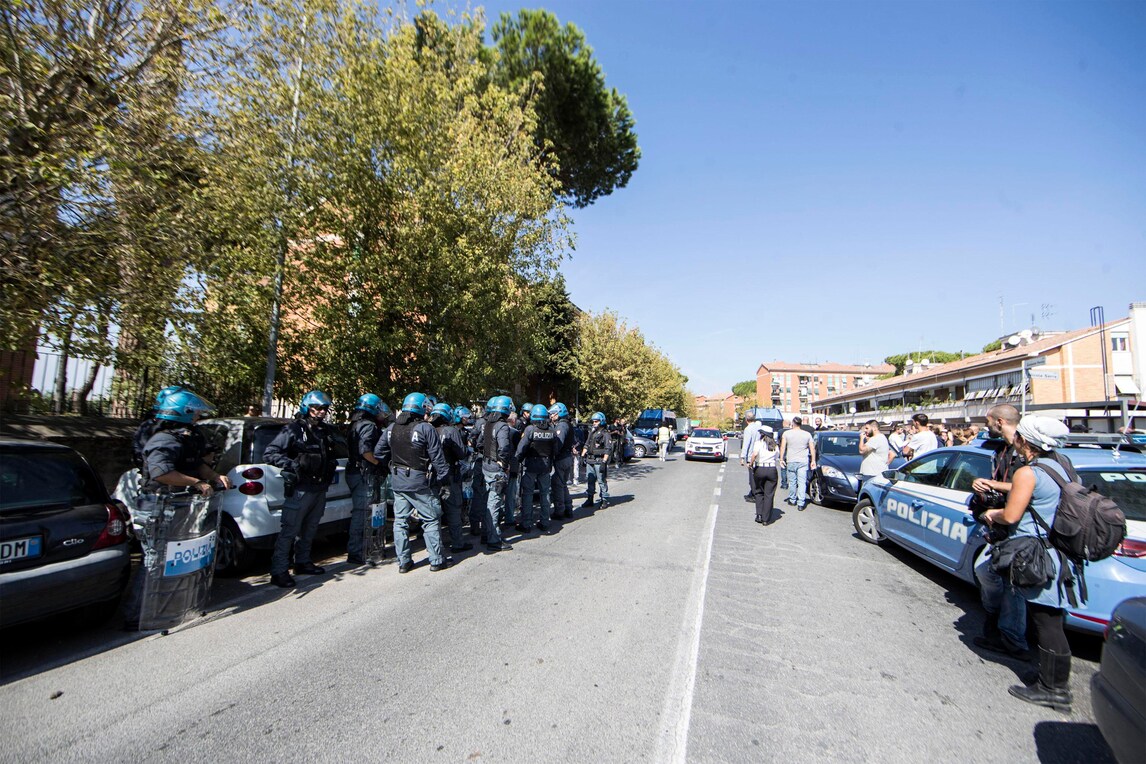 Serie A Napoli, arrestato tifoso ventenne dopo gli scontri di Udine