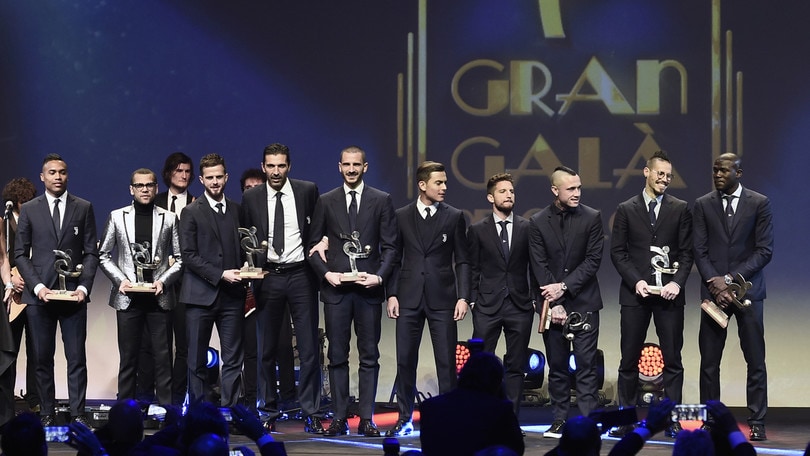 Top 11 del 2016/17: ci sono 7 giocatori della Juventus