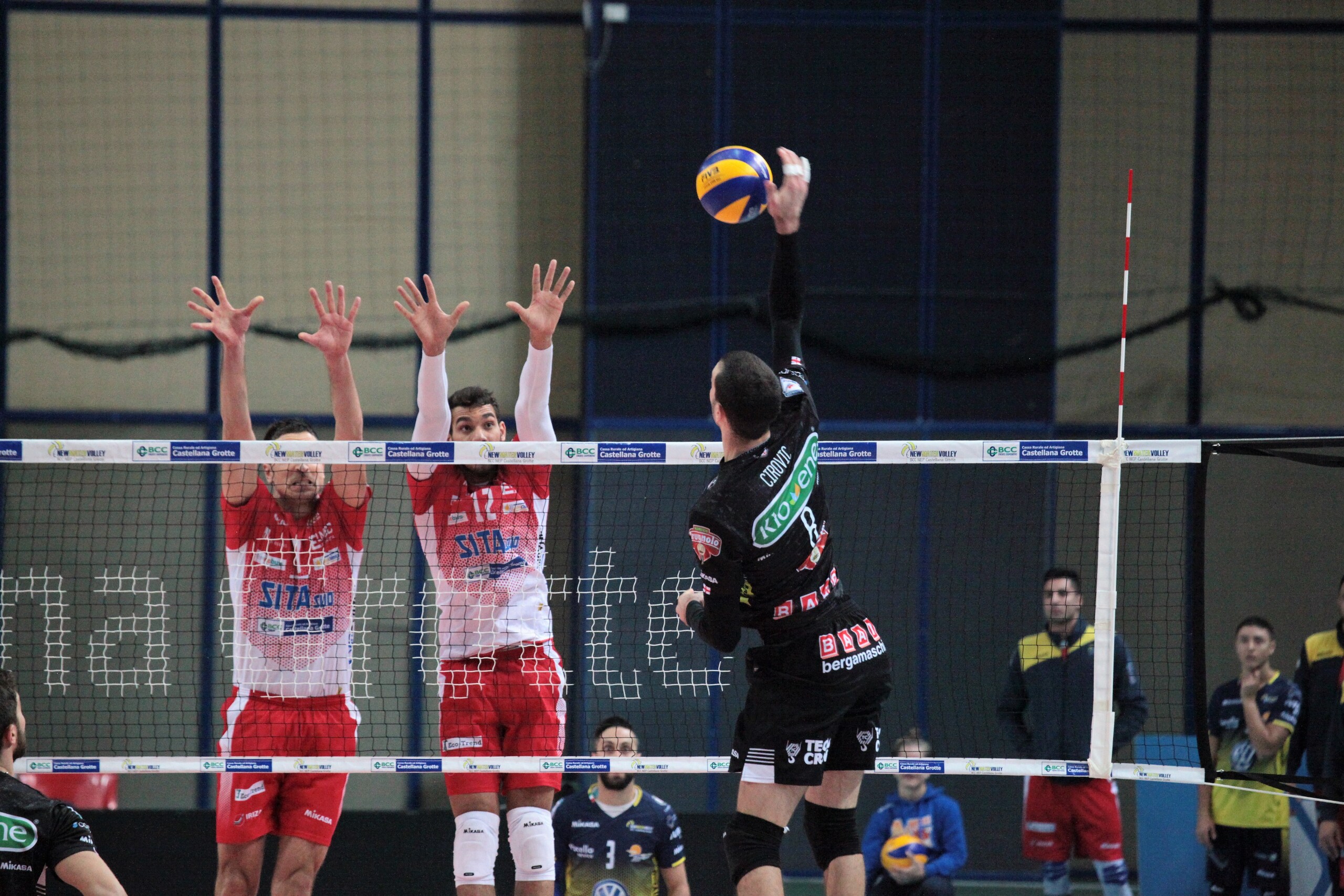 Volley: Superlega, Padova deve lottare ma alla fine batte Castellana