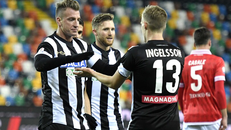 Coppa Italia, Udinese-Perugia 8-3: tornado Maxi Lopez e pass per il Napoli