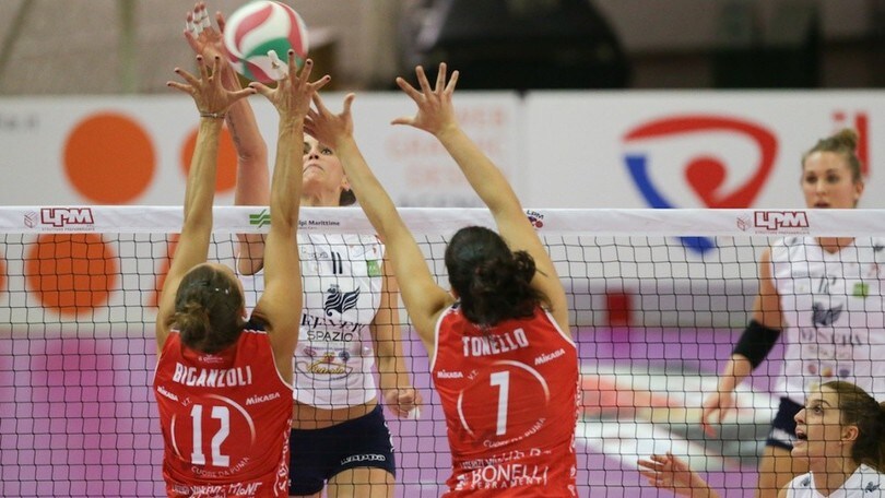 Volley: A2 Femminile, Soverato difende il primato contro Ravenna