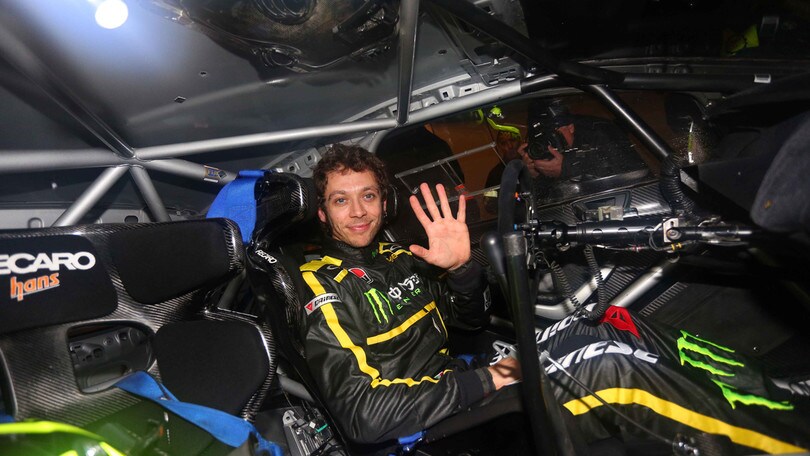 MotoGp, Rossi al Monza Rally Show: «Sarà una bella lotta fino alla fine»