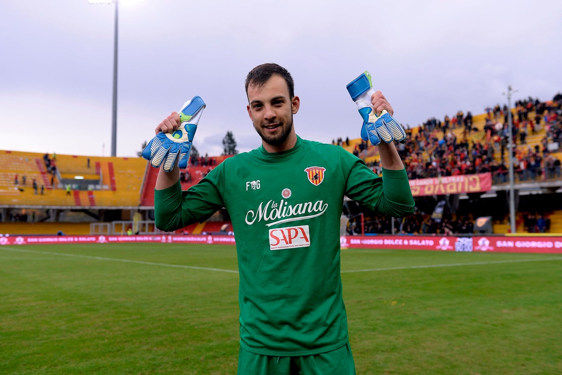 Benevento, Brignoli eroe: la sequenza del gol