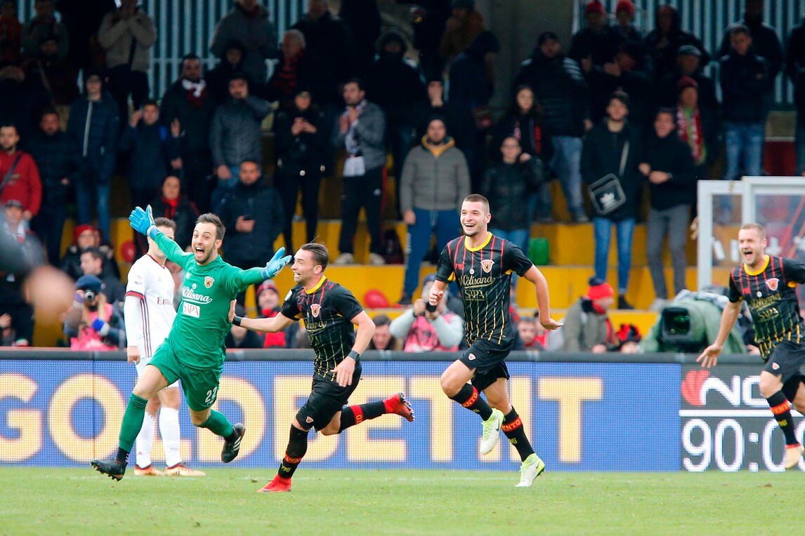 Benevento, Brignoli eroe: la sequenza del gol