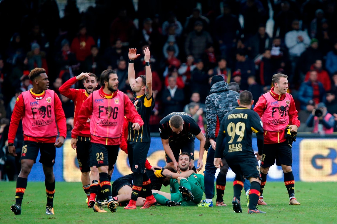 Benevento, Brignoli eroe: la sequenza del gol
