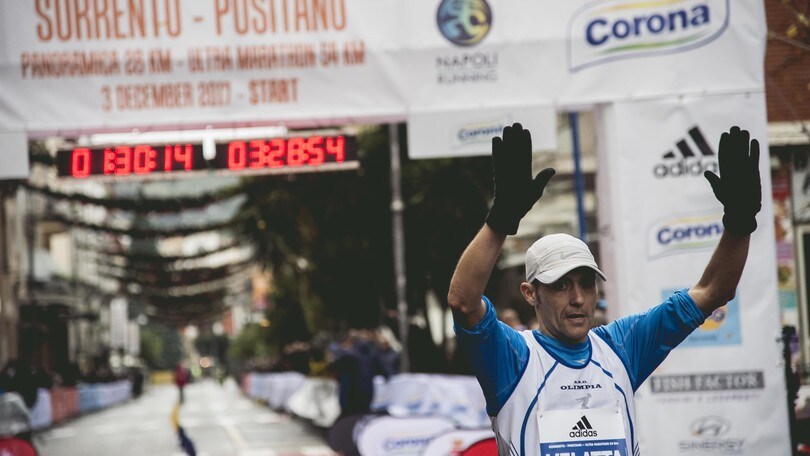 Sorrento Positano ultramarathon 54km, nella pioggia trionfa Stefano Velatta