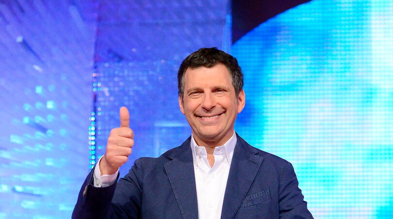 Frizzi di nuovo in tv, ospite a sorpresa alla Prova del Cuoco