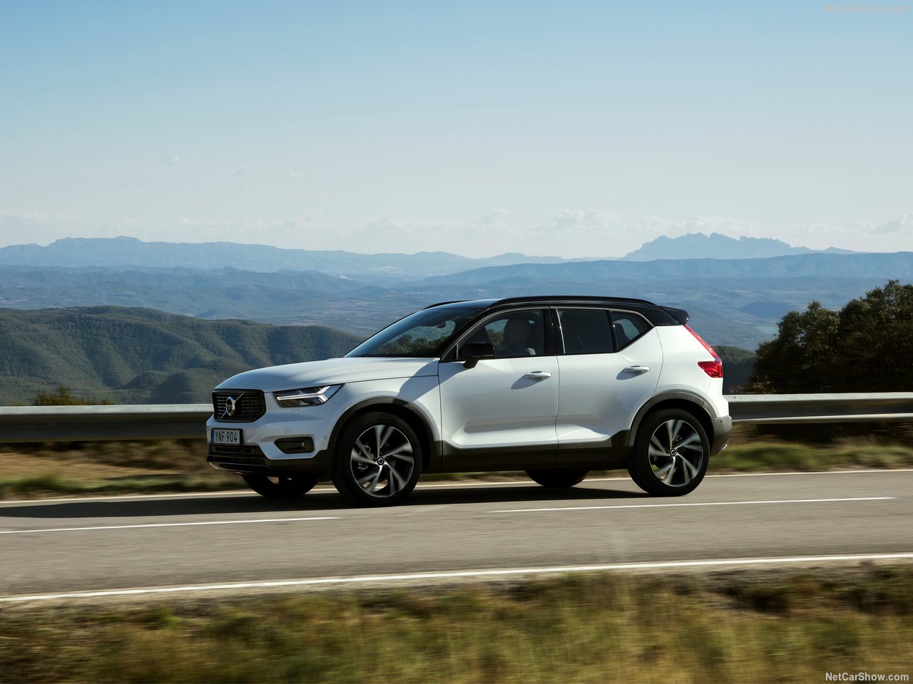Volvo XC40, prova su strada del primo Suv compatto svedese