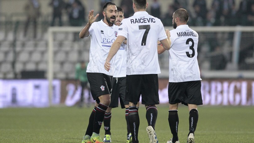 La Serie B in diretta, tempo reale dalle 14. Dove vederla in tv